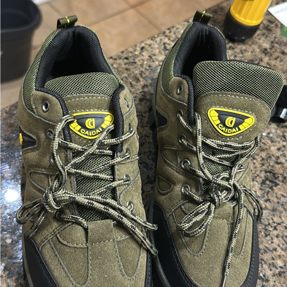 Men's Olive and Black Hiking Shoes